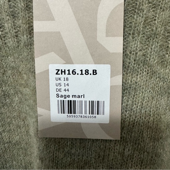 NWT Wrap London Baby Alpaca Wool Sweater Baloon Sleeves in Sage Green Size 14 - Picture 4 of 9